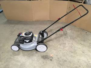lot 4 image: Murray 21 in. 140 cc Briggs and Stratton Walk Behind Gas Push Lawn Mower with Height Adjustment and with Mulch Bag  Customer Returns See Pictures