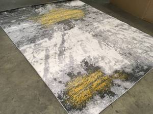 lot 5 image: Oxford Collection Rug   Customer Returns See Pictures