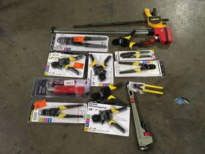 lot 22 image: Lot of Assorted Hand Tools Various Models and Conditions  Customer Returns See Pictures