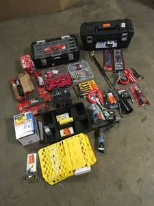 lot 40 image: Lot of Hand Tools and Hardware Various Models and Conditions   Customer Returns See Pictures