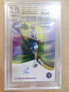 lot 180 image: Beckett 2022-23 Panini POD Autograph Jaden McDaniels Serial #3135