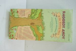 lot 28 image: Raggedy Andy