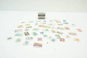 lot 32 image: Vintage Postage Stamps