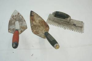lot 33 image: Mason Trowels
