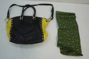 lot 63 image: Leather Handbag