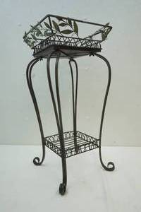 lot 91 image: Plant Stand