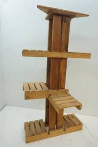 lot 98 image: Plant Stand