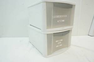 lot 101 image: Sterlite Containers