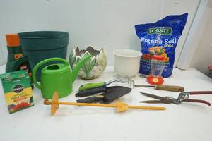 lot 107 image: Garden Supplies