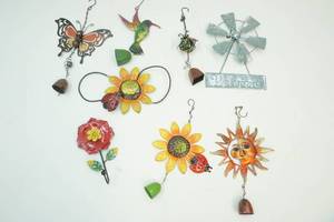 lot 132 image: Garden Chimes, Outdoor Metal Art