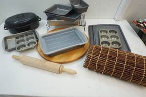 lot 171 image: Pots and Pans