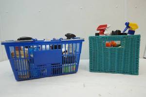 lot 173 image: Yard supplies