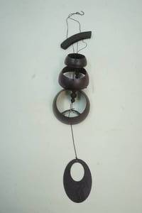 lot 184 image: Wind Chimes