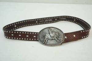 lot 192 image: Collectible belt buckle