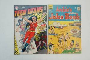 lot 244 image: Comics