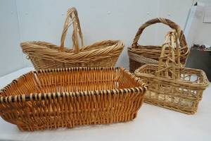 lot 272 image: Baskets
