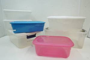 lot 291 image: Storage totes