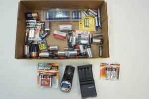 lot 317 image: Batterys, chargers