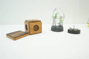 lot 343 image: wood puzzle, mobile