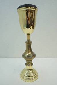 lot 355 image: vintage smoke stand