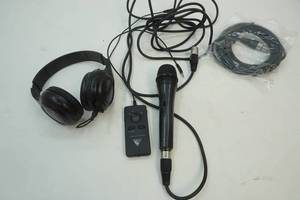 lot 374 image: headset and microphone
