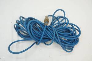 lot 381 image: extension cords