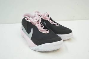 lot 403 image: Nike shoes