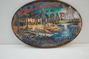 lot 424 image: Cabin sign