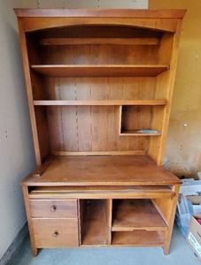 lot 320 image: Ethan Allen Office Hutch