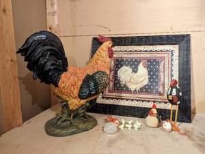 lot 202 image: Chicken Dcor