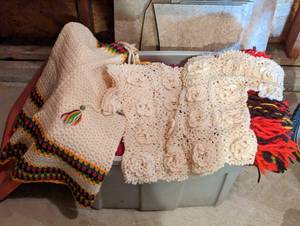lot 204 image: Blankets And More