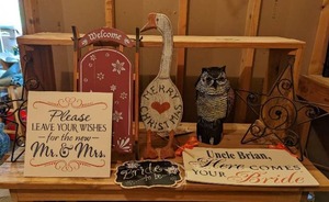 lot 206 image: Signage And Dcor