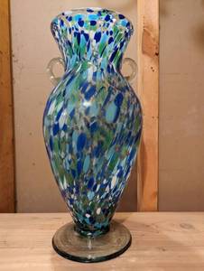 lot 229 image: Blown Glass Vase