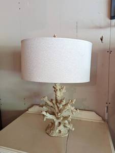 lot 248 image: Faux Coral Lamp