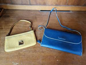 lot 265 image: Vera Bradley & Dooney Bourke Bags