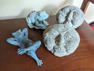 lot 283 image: Garden Art