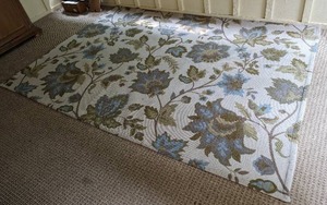 lot 42 image: Area Rug