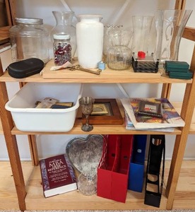 lot 111 image: Collection of Decorative Items