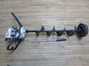 lot 25 image: Jiffy Ice Drill