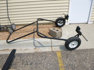 lot 4 image: Snowmobile Dolly
