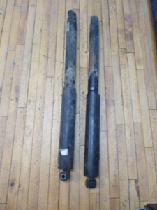 lot 56 image: 2 Rear Shocks