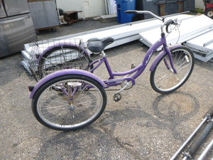 lot 60 image: Schwinn Meridian 3 Wheel Bicycle