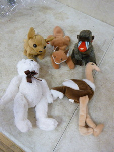 lot 67 image: 5 Beanie Babies