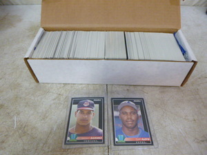 lot 83 image: 1992 Pinnacle Baseball Card Set 1-620