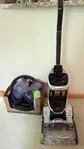 lot 28 image: Revolution ProHeat 2X PetPro Carpet Cleaner