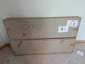 lot 31 image: Heavy-Duty Clothing Rack
