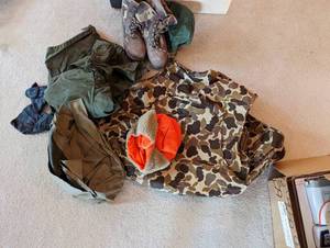 lot 66 image: Hunting Apparel