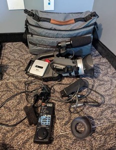 lot 305 image: Canon XL1 3CCD Digital Video Camcorder