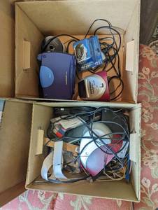 lot 334 image: Collection of Label Makers and Accessories