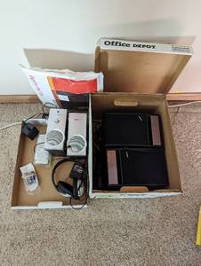 lot 380 image: Bose Speakers and Headphones